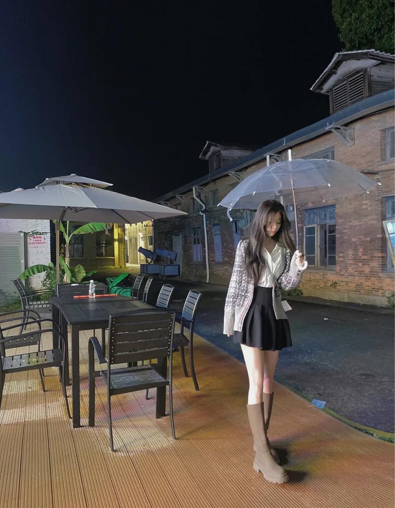 49图库下载-49图库港澳正版下载和6岁女孩翻出21楼与6岁女孩翻出21楼窗外